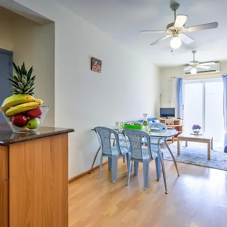 Andrea Apartment *